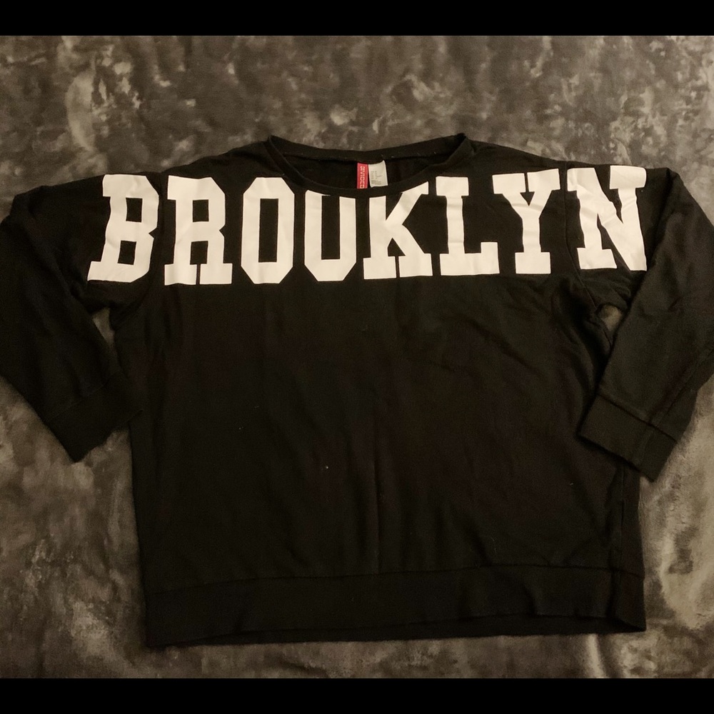 H&M Black sweatshirt
